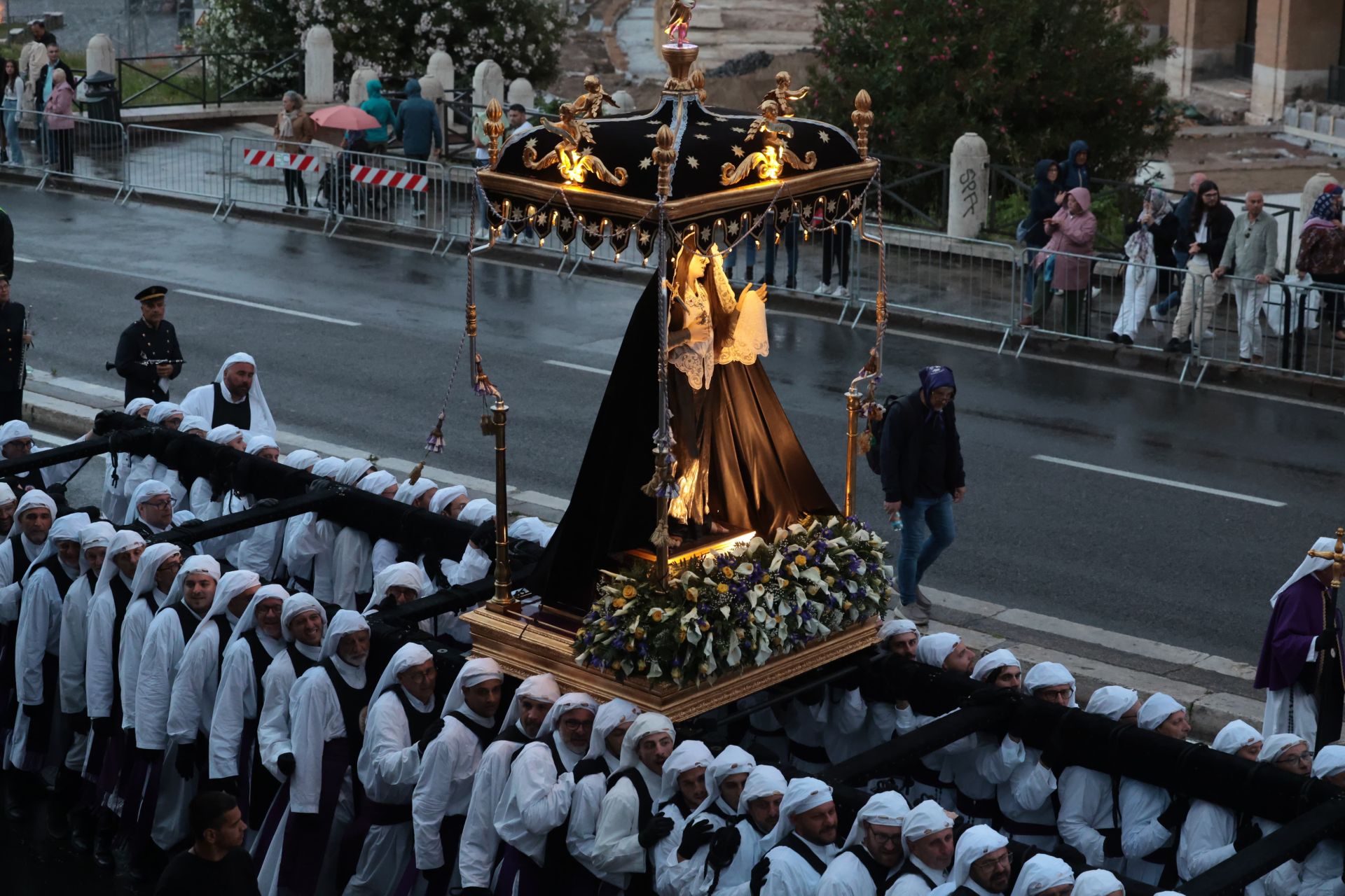 La Esperanza&#039;s grand tour of Rome - in pictures
