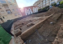 Contemporary structures, the only thing found in the excavation.