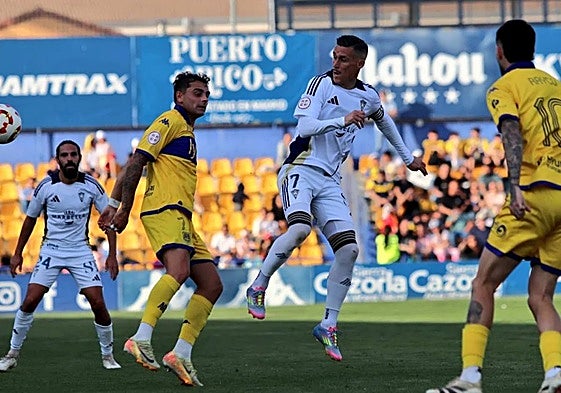 José Callejón attempts a head for the visitors.