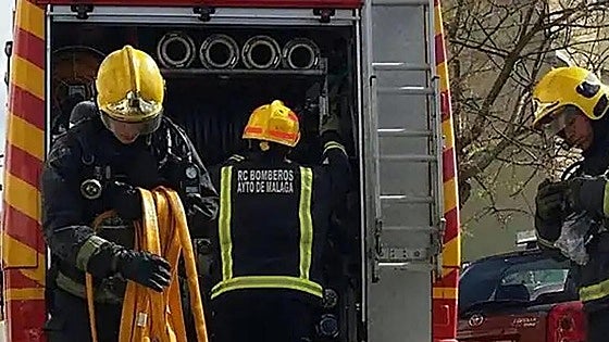 Driver dies after swerving off road and falling 100 metres near Malaga town