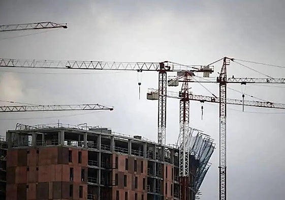 The construction sector absorbs 20% of foreign investment.