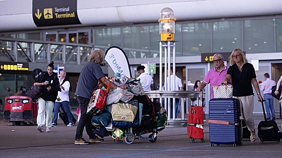 Homeless at T3: 'Malaga Airport is a hotel compared to Madrid's Barajas'