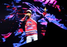 Myke Towers during his concert on the Costa.