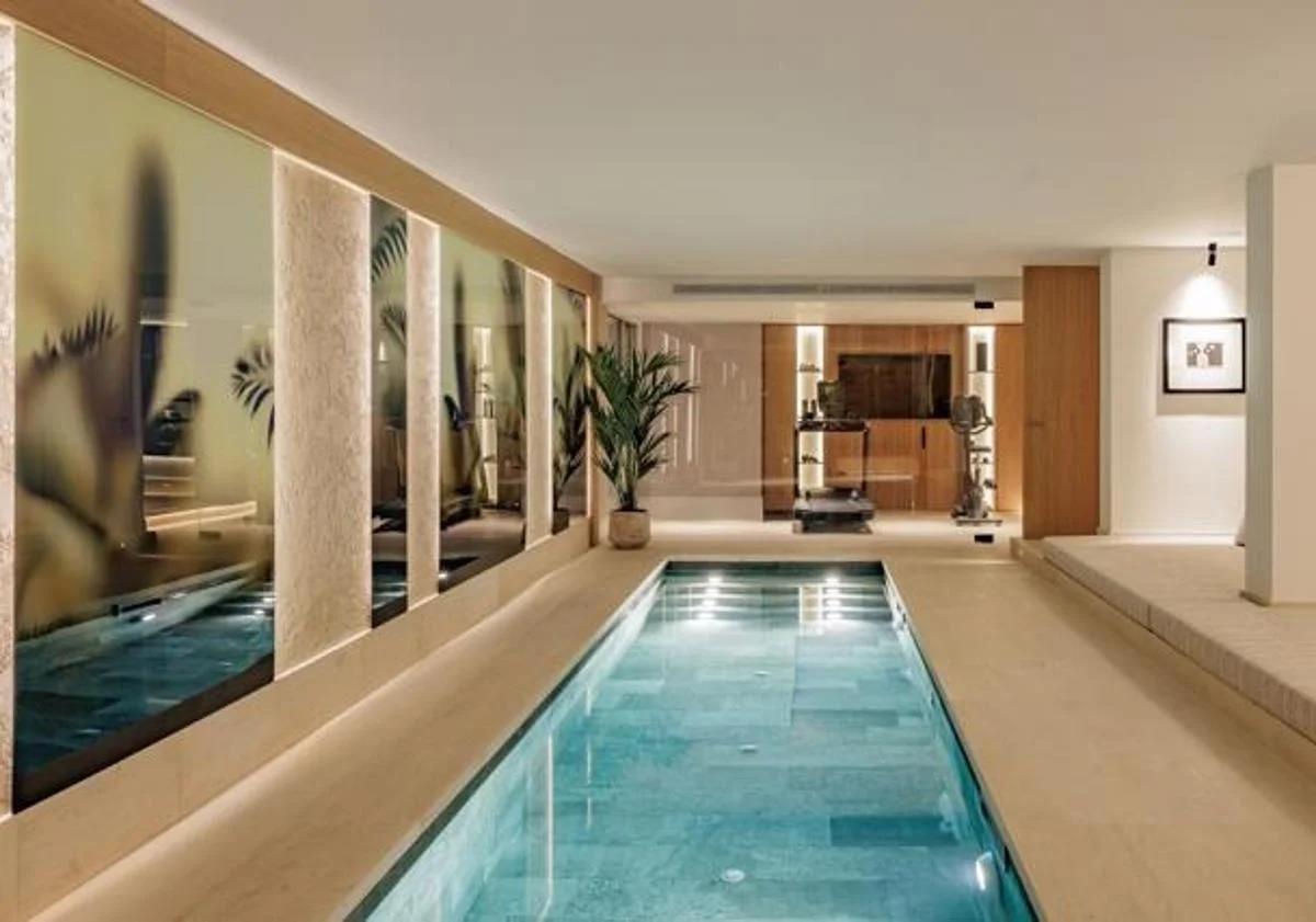 Imagen principal - Take a peek inside the luxury mansion on Spain&#039;s Costa del Sol that&#039;s up for sale at a cool 25 million euros