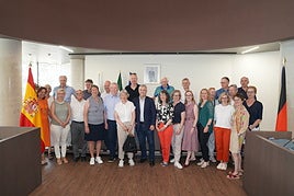 Mayor of Estepona with members of the German Rotary Club