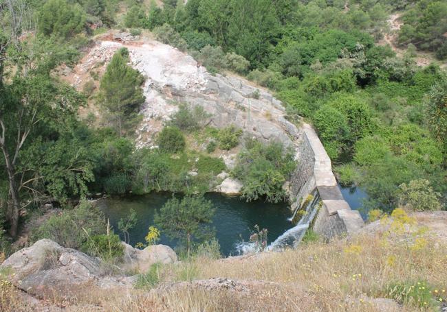 View of the Molino Caído dam from the viewpoint.