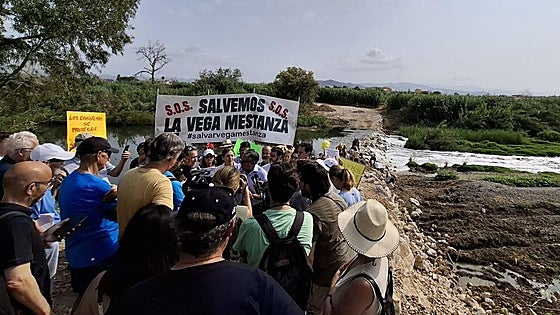Residents mobilise in attempt to stop construction of wastewater treatment plant in Guadalhorce valley