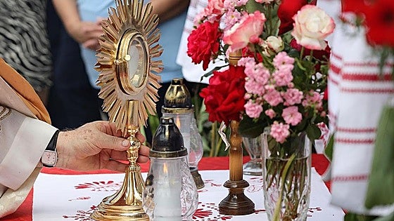 Benalmádena to decorate its streets to celebrate Corpus Christi