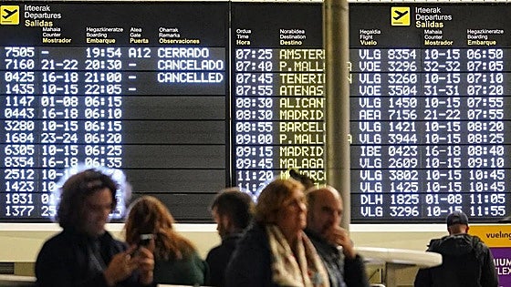 EU agrees to raise flight delay time before passengers are entitled to compensation