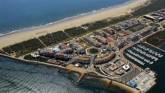 A hidden gem on Spain's Costa de la Luz: a town with pristine beaches and great gastronomy