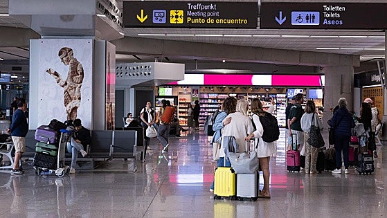 Spanish government remains silent in response to Malaga Airport expansion plea but invests 3.2 billion in Barcelona-El Prat