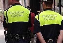 Father and son refuse to pay bar bill and assault police officer in inland Malaga town restaurant