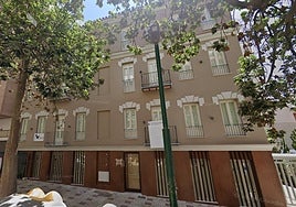 Building on Calle Ferrándiz that has been refurbished as tourist flats.