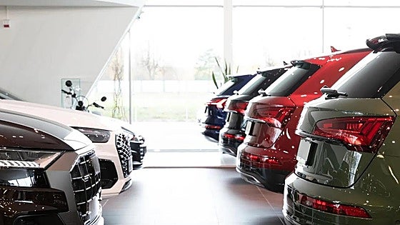 Why are the prices of new cars in Spain continuing to accelerate upwards?