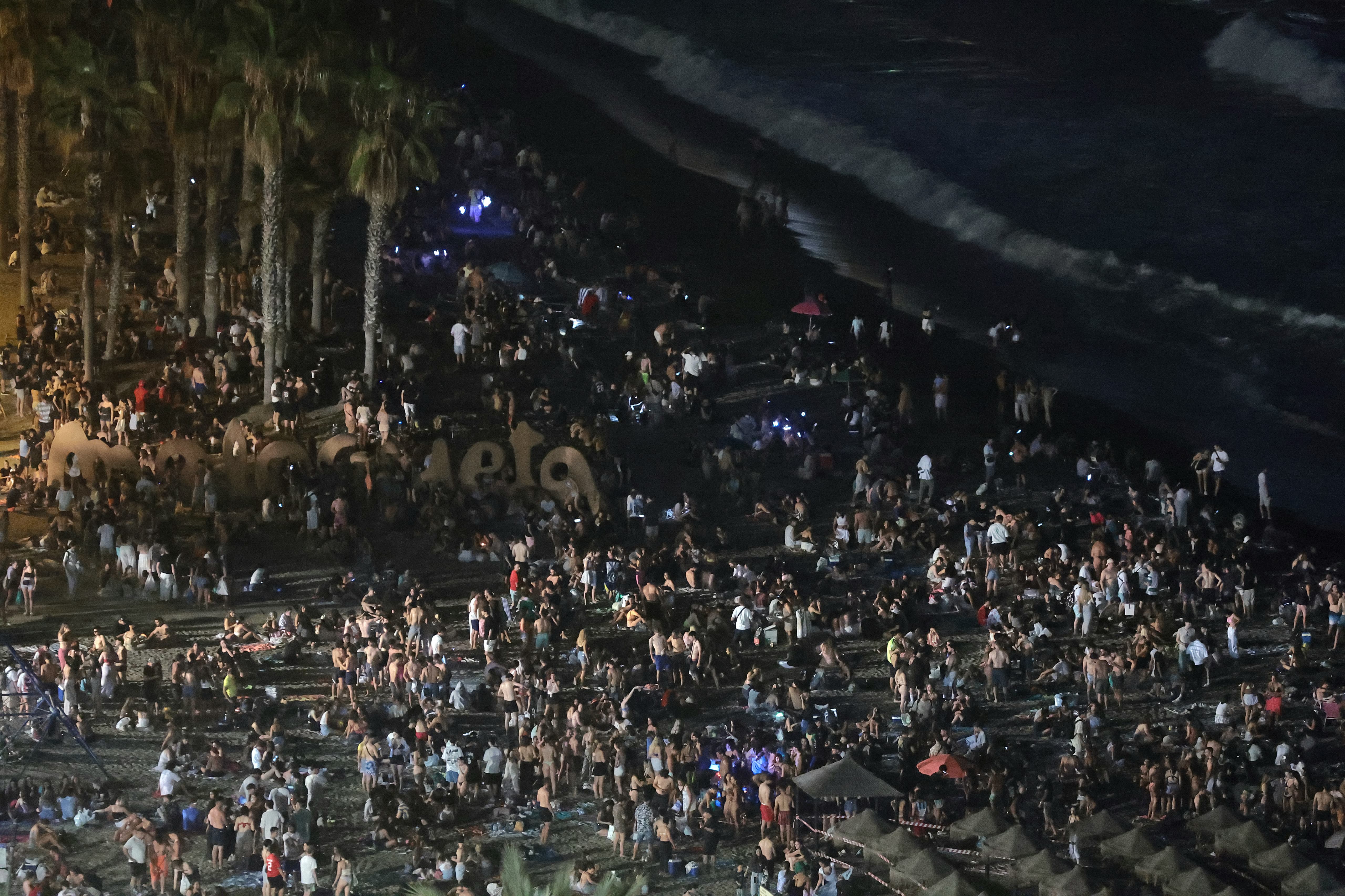 San Juan, a night on the beach - in pictures