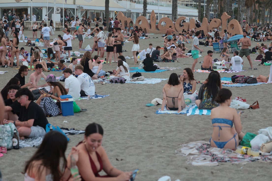 San Juan, a night on the beach - in pictures
