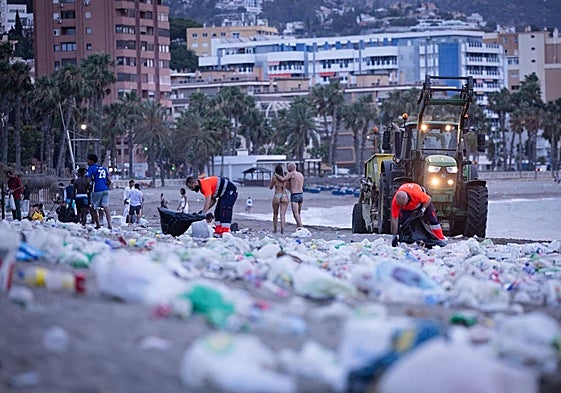 This is what Malaga's hungover beaches look like after the night of San Juan