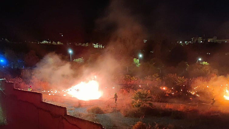Fire on the grounds next to Tivoli startles residents and former workers of the amusement park