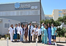 Photo of the team involved in this international research.