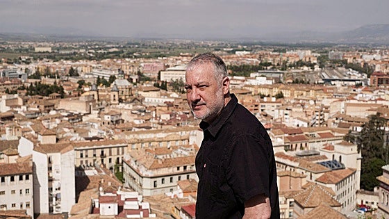 New York photographer seeks volunteers to pose naked for art project in southern Spain