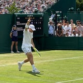 Davidovich celebrates his win this Thursday afternoon.