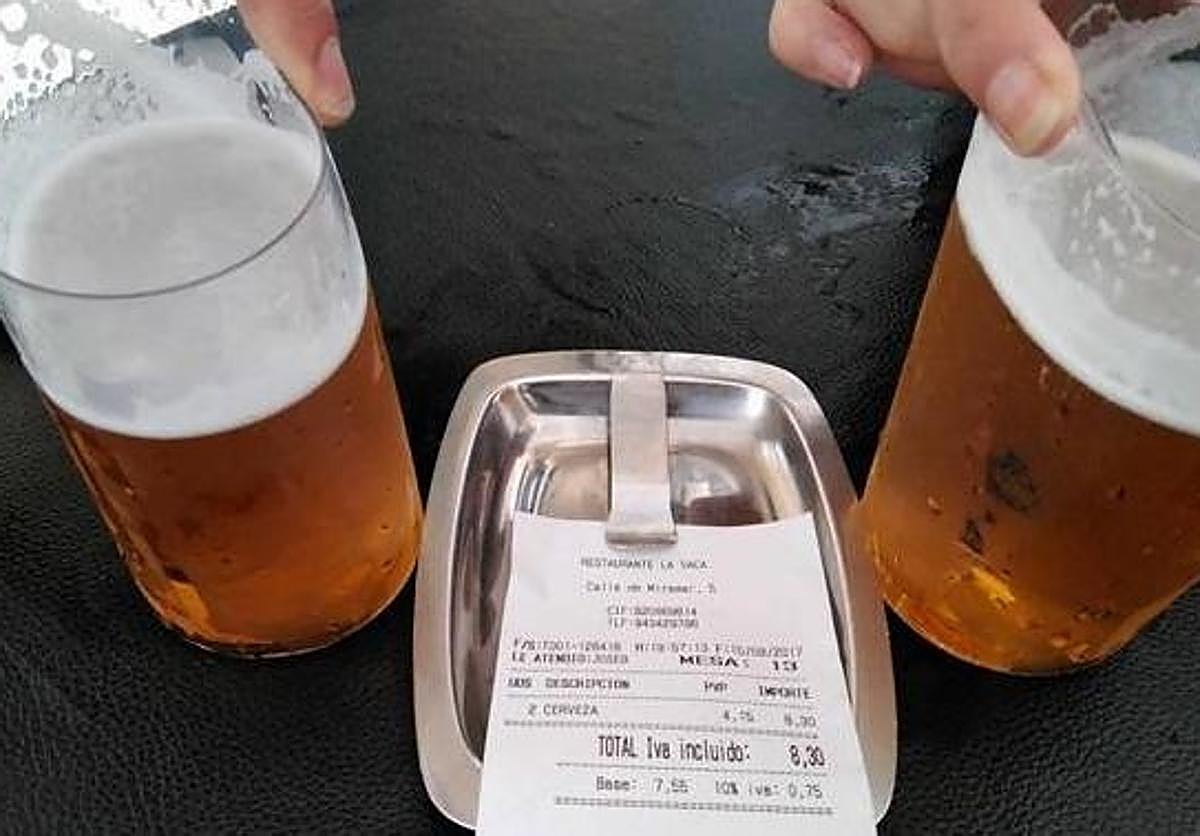 Spain's eateries are increasingly refusing to provide customers with separate bills.