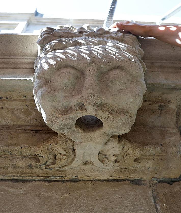 Imagen secundaria 2 - A new architectural treasure in a busy dockside area filled with tourists in Malaga: these are some of its secrets