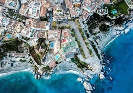 Image of the emblematic Balcón de Europa, one of the tourist symbols of Nerja.
