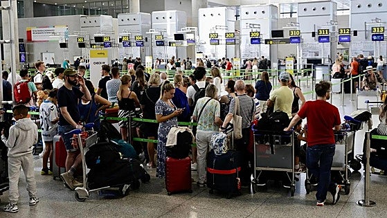 Malaga Airport closes best June in its history with an average of 601 flights per day