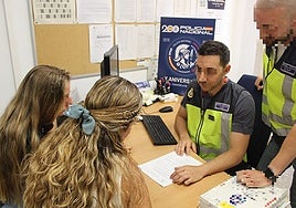 Youth arrested in Malaga for blackmailing minors by threatening to publish photos and videos of a sexual nature