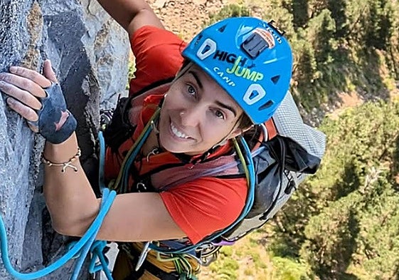'Adrenaline woman' television presenter dies while base jumping in Spain