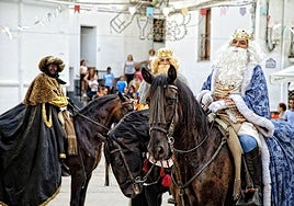 The Three Wise Men in the municipality's parade.
