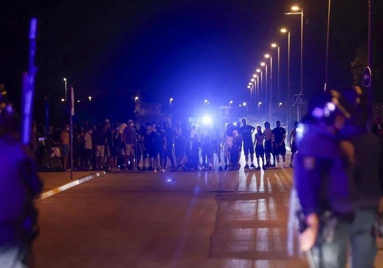 Riot police on Monday night in Torre Pacheco.