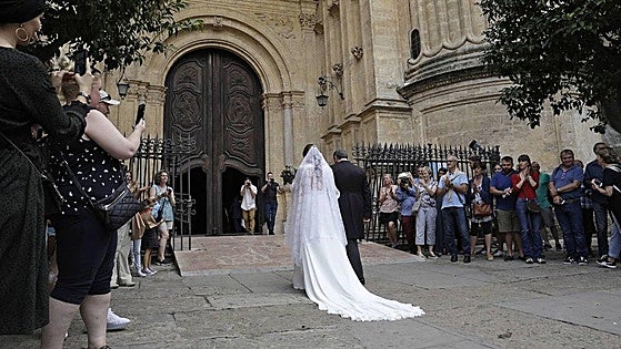 Want to get married in Malaga Cathedral? This is how to go about it