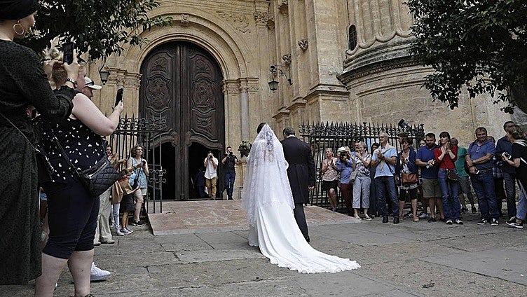 Want to get married in Malaga Cathedral? This is how to go about it