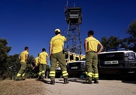 The forestry service personnel at the Casa de Campo watchtower.