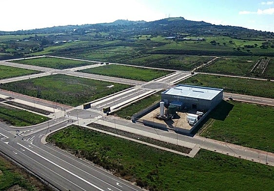 Junta puts 'for sale' sign on almost 300 homes, commercial premises, plots of land and garages across Andalucía