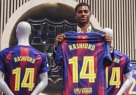Marcus Rashford at his presentation in the Barcelona club shop.