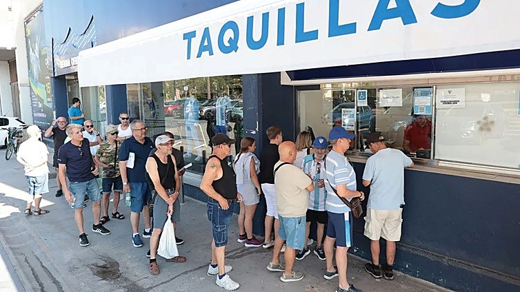 Over 25,000 Malaga CF fans renew their season tickets ahead of new season