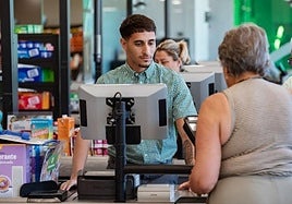 Looking for a job in Spain? Major supermarket chain launches new portal to streamline recruitment process