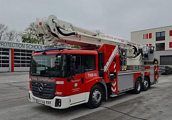 Fire engine with the additional aerial ladder platform.
