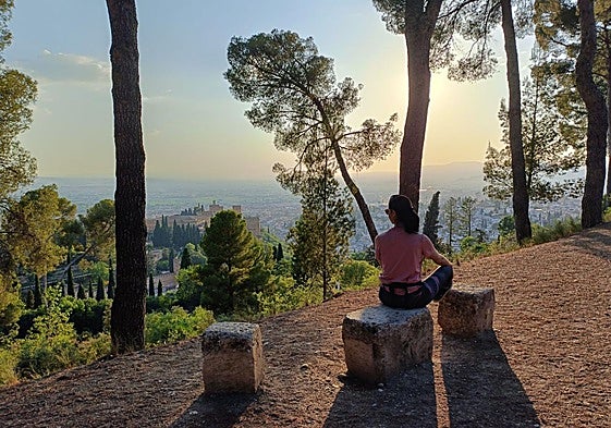 The view of the sunset over the Alhambra from the Silla del Moro is unparalleled.