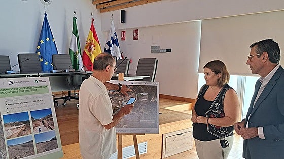 Junta de Andalucía allocates 233,000 euros for flood defences in Axarquía town