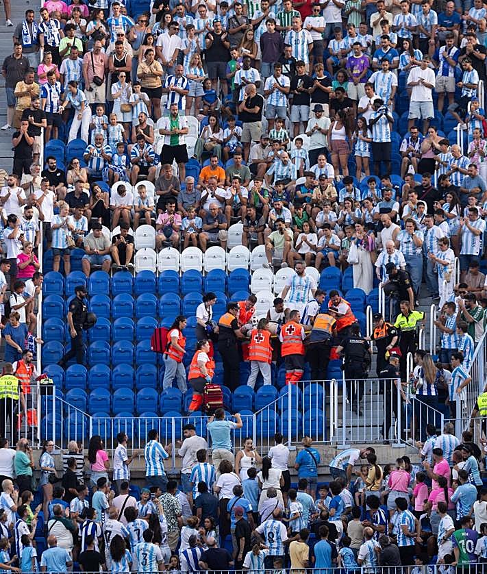 Imagen secundaria 2 - David Larrubia masterclass stuns La Liga side Real Betis as Malaga CF lift Trofeo Costa del Sol