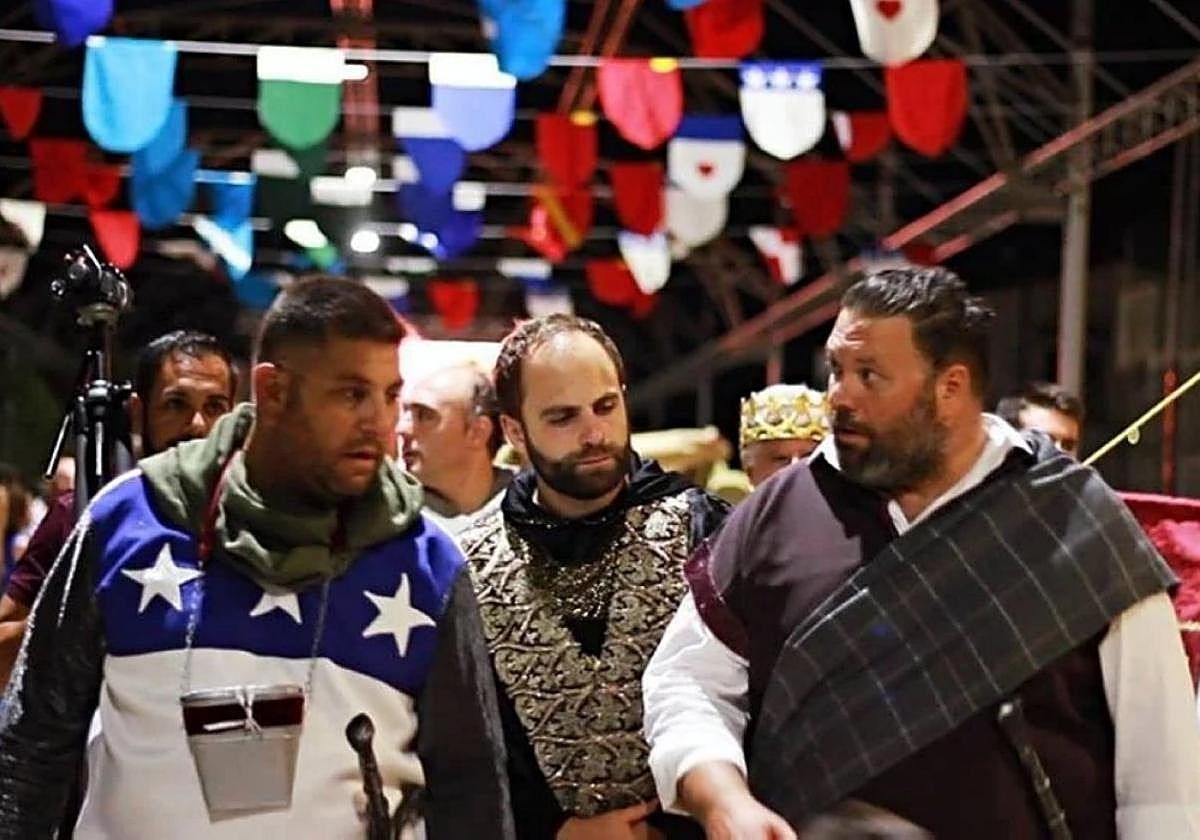 The festival recreates the ambience of the 14th century.