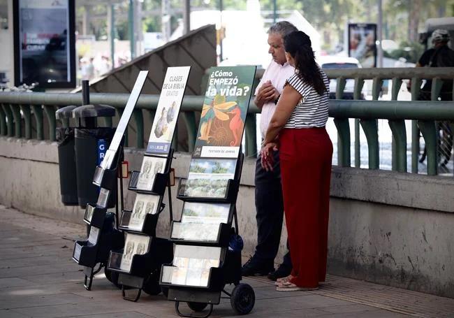 Street presence is essential for Jehovah's Witnesses.