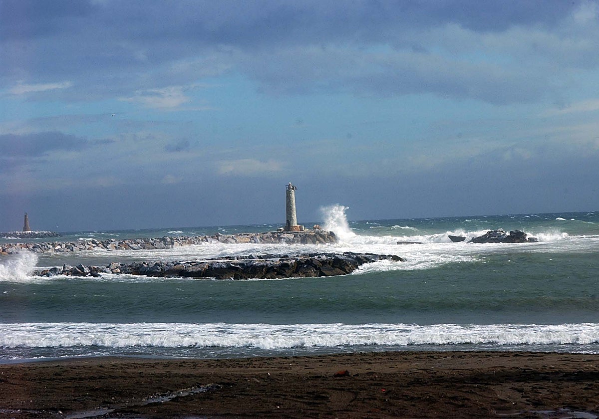 The probability of such a phenomenon hitting the town is low and the waves would likley not exceed three metres.
