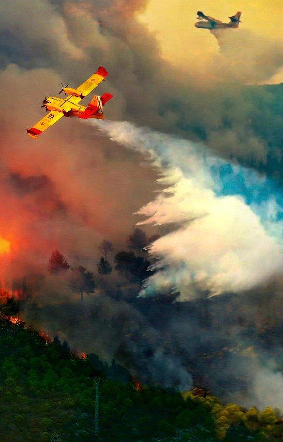 Air force's reassuring message to residents of areas affected by forest fires in Spain: 'As long as there is a flame burning...'