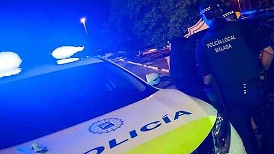 Woman locked in storage room in Malaga by partner asks friend for help via WhatsApp