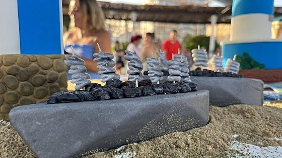 Costa del Sol town bids farewell to summer with giant cake for 4,000 people